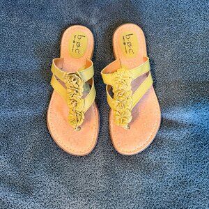 b.o.c. Like New Leather Green Sandals-Size 8